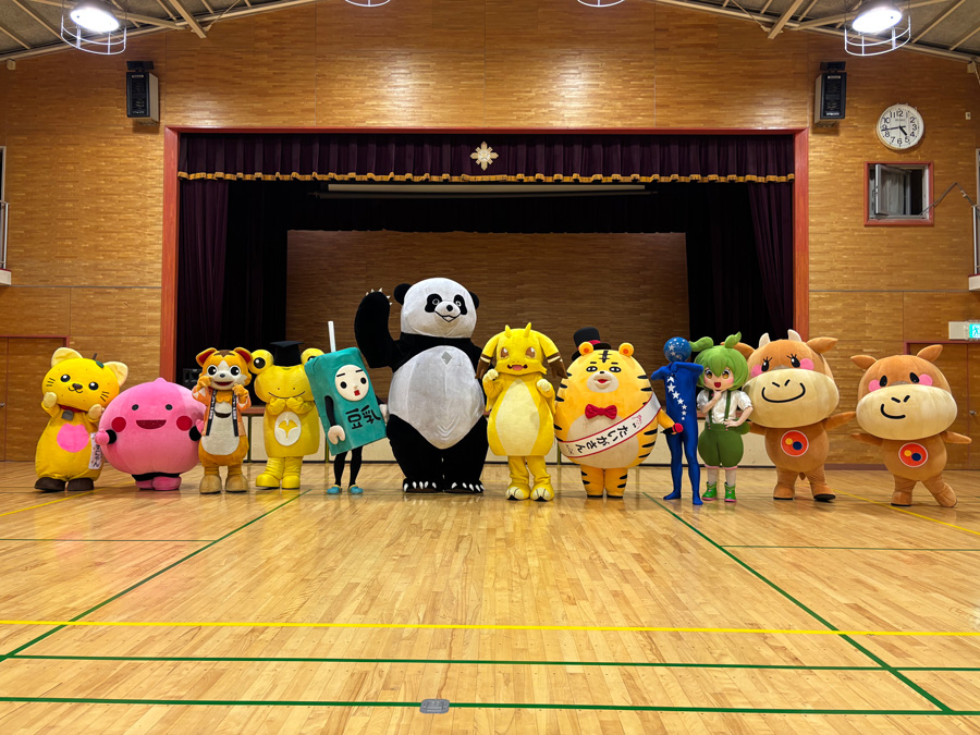 【ゆるキャラ冬の大運動会】参加キャラクター集合写真 【ゆるキャラ冬の大運動会】参加キャラクター集合写真